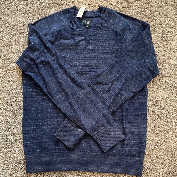 NWT : GAP Crewneck Sweater - Picture 4 of 5